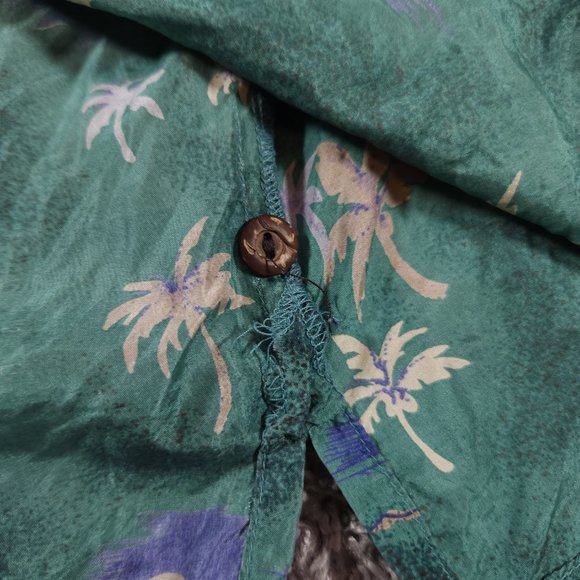 Silk Traders Button Shirt Mens Medium 100% Silk Short Sleeve Hawaiian Pocket - Picture 13 of 14